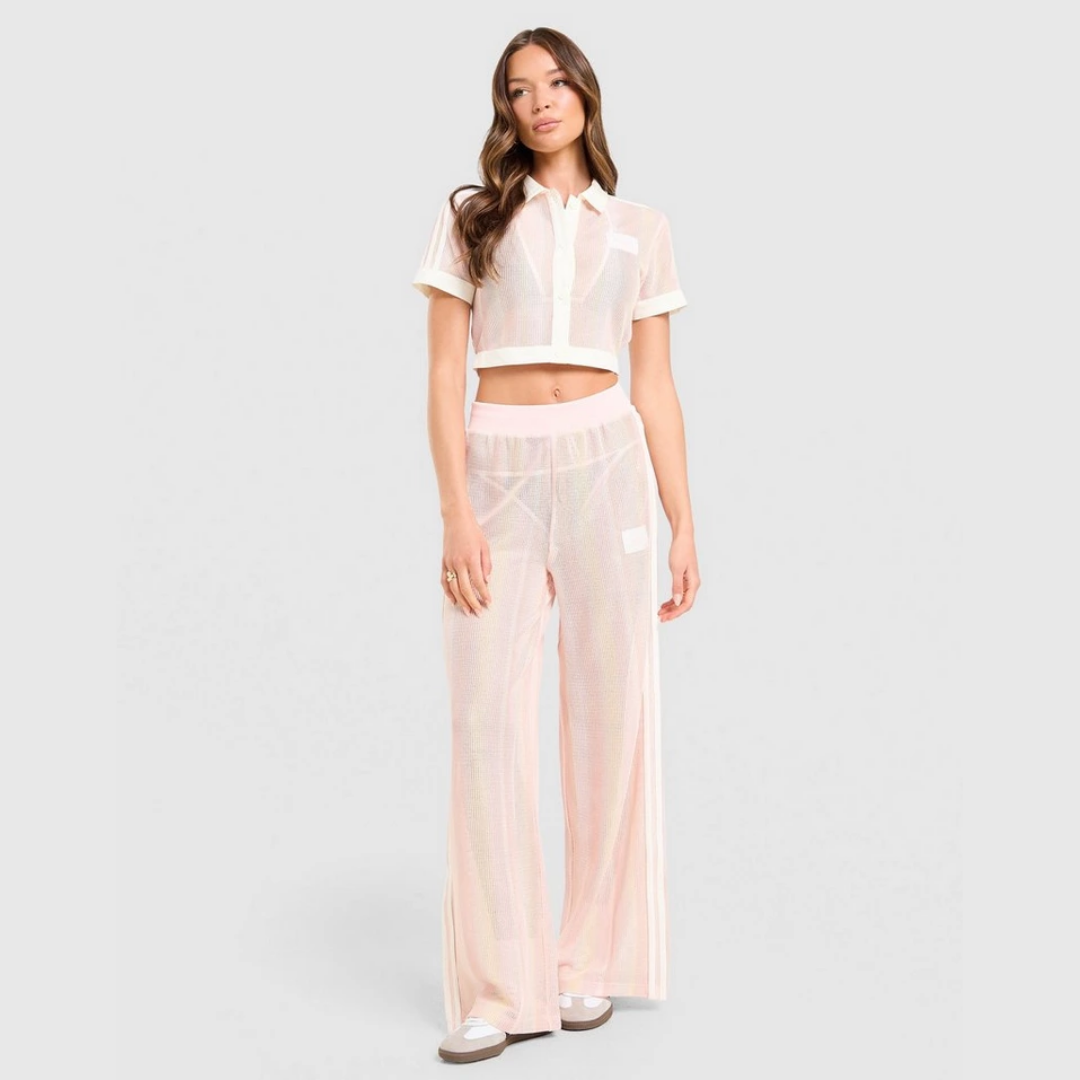 Cropped crochet polo shirt and Originals pants