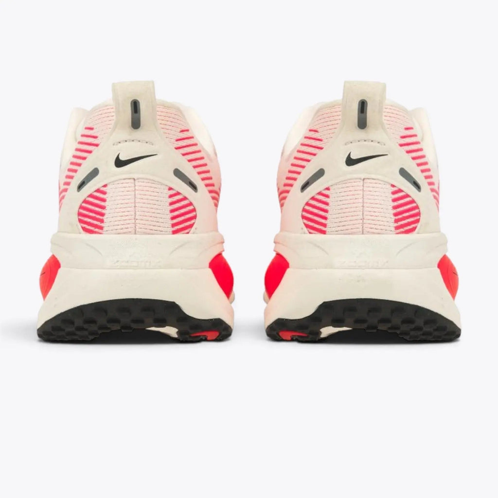 Nike Vomero 18 Sail Bright Crimson Laser Orange