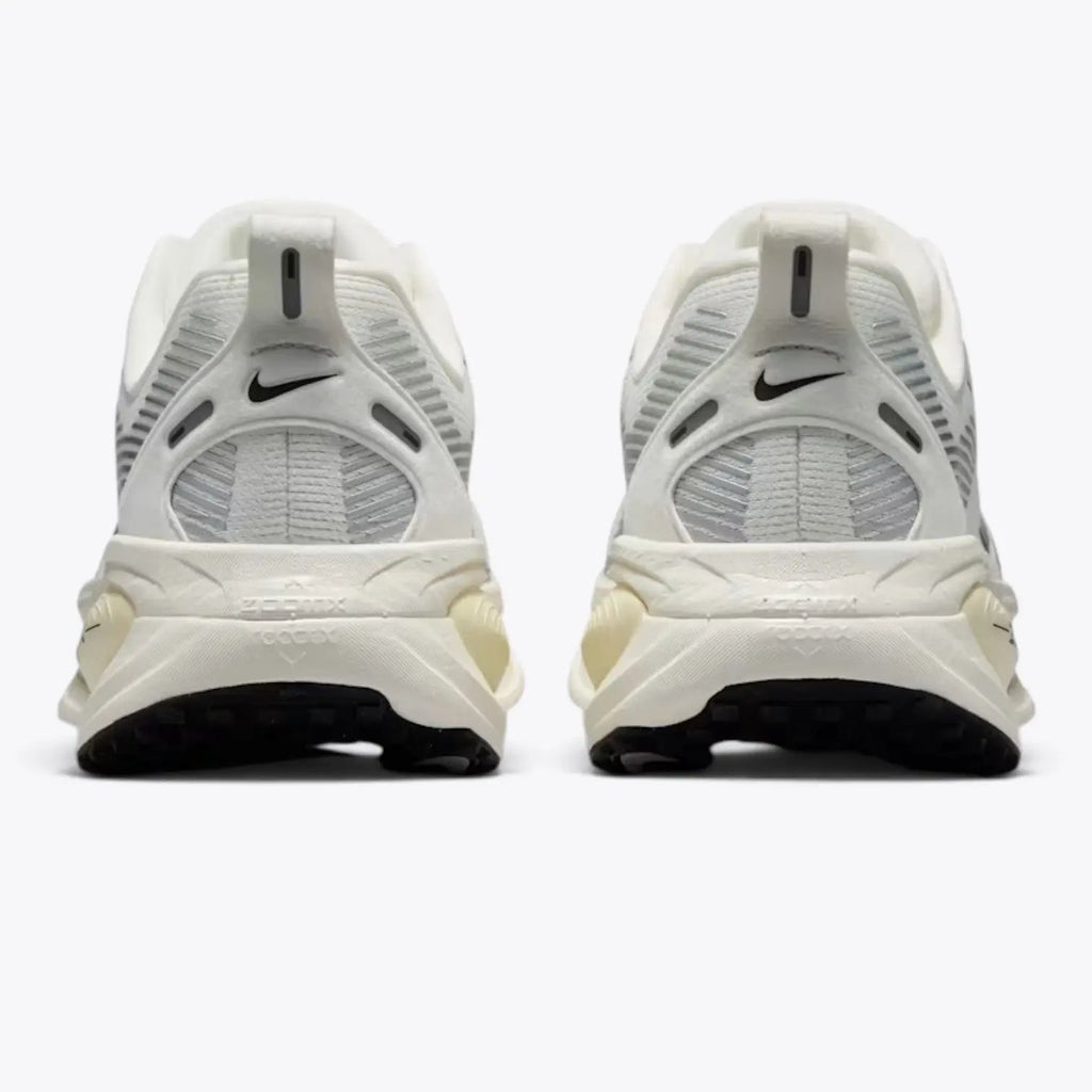 Nike Vomero 18 Summit White Coconut Milk