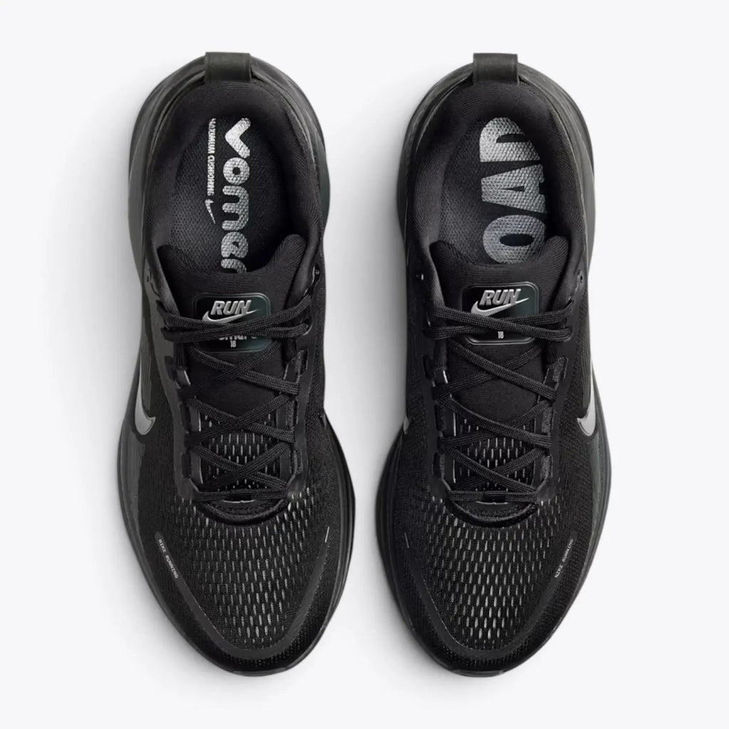 Nike Vomero 18 Triple Black