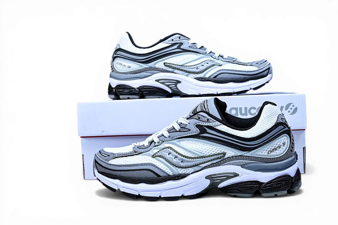 Saucony ProGrid Omni 9 Fabricated Future White Multi